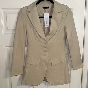 BOOHOO BUTTON WAIST BLAZER (NWT)